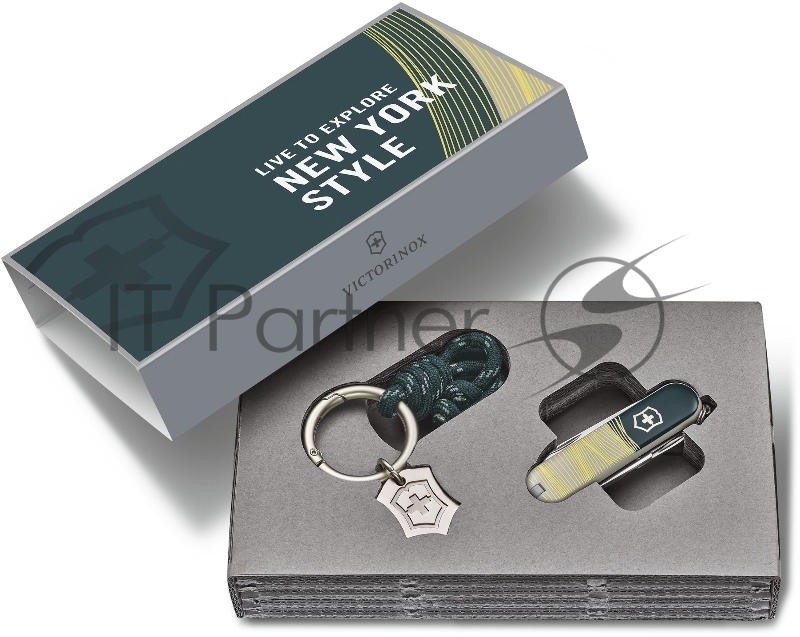 Нож перочинный Victorinox Classic SD New York Style (0.6223.E223) 58мм 7функц. зеленый подар.коробка
