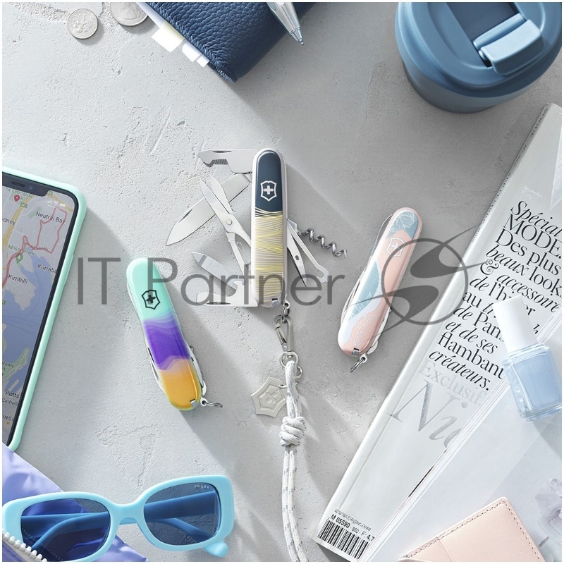 Нож перочинный Victorinox Companion New York Style (1.3909.E223) 91мм 16функц. зеленый с чехлом подар.коробка