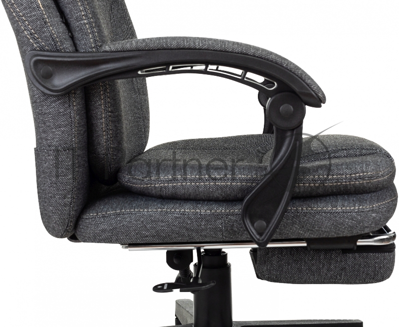 Кресло руководителя Бюрократ CH-868MSG-F серый 3C1 крестов. пластик подст.для ног