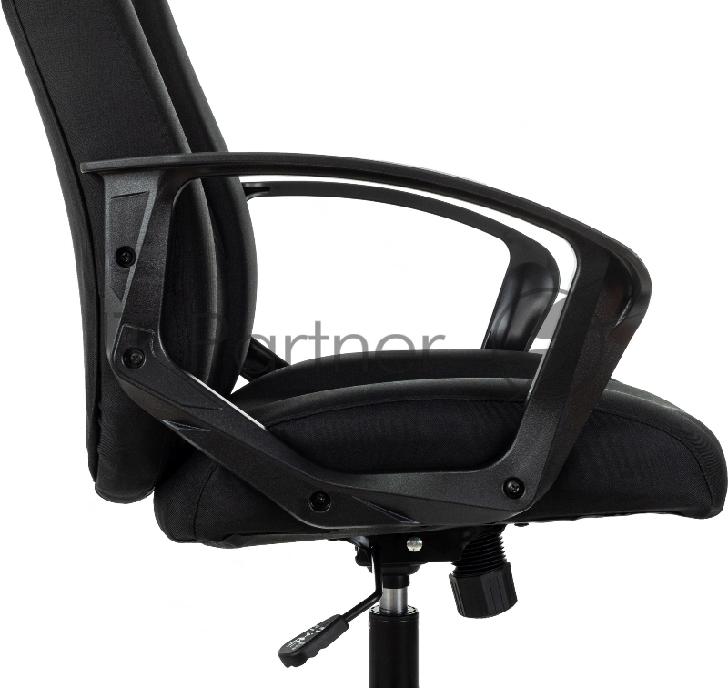 Кресло игровое Zombie 200 черный ткань/эко.кожа крестов. пластик