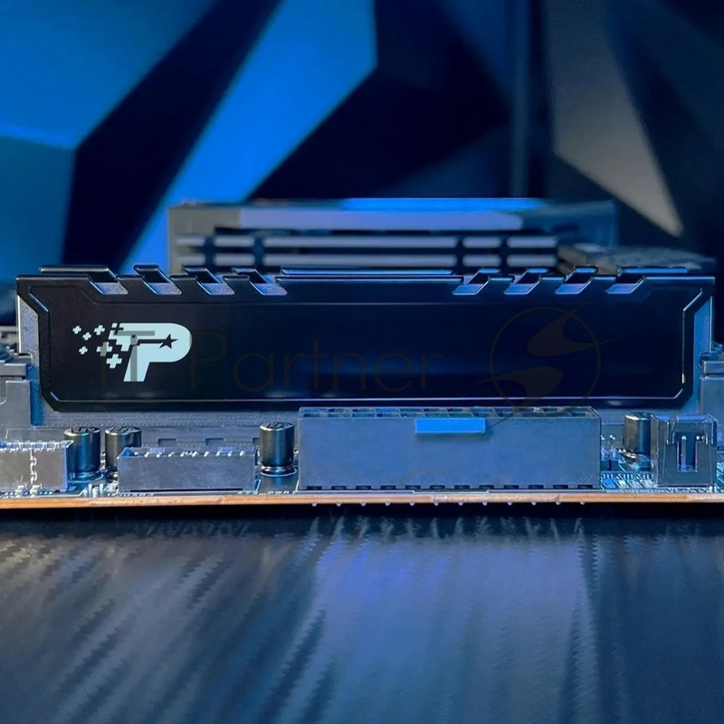 Оперативная память PATRIOT PSP532G48002H1 Signature Premium DDR5 Общий объём памяти 32Гб Module capacity 32Гб Количество 1 4800 МГц Радиатор 1.1 В черный