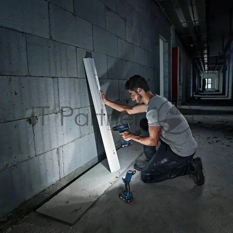 Дрель-шуруповерт Bosch GSR 180 LI аккум. патрон:быстрозажимной (кейс в комплекте) (06019F8109)