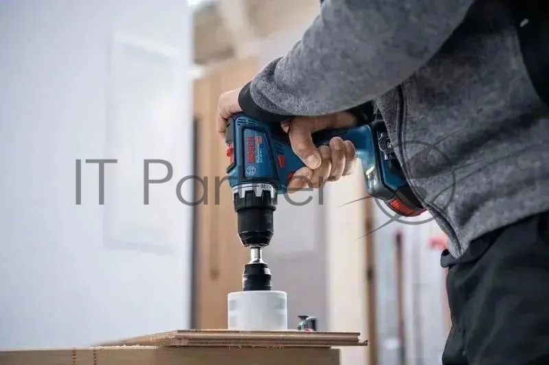 Дрель-шуруповерт Bosch GSR 18V-90 C 18Вт аккум. патрон:быстрозажимной (кейс в комплекте) (06019K6006)