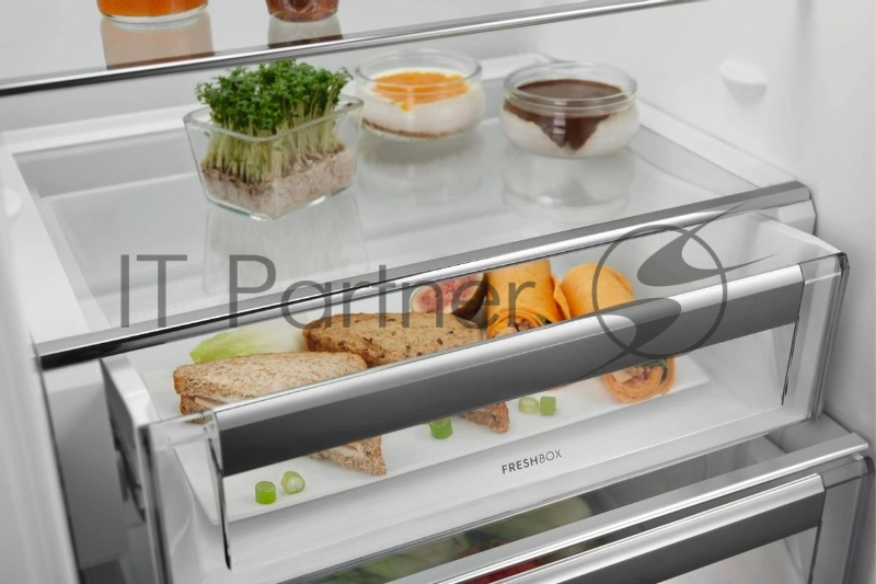 Холодильник Electrolux LNS9TE19S 2-хкамерн. белый