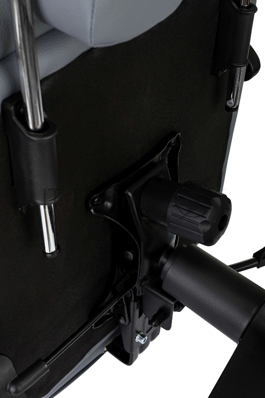 Кресло руководителя Бюрократ CH-824MSG-F серый эко.кожа/ткань крестов. пластик подст.для ног