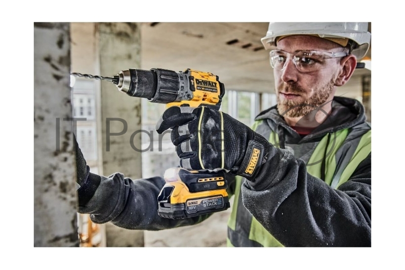 Шуруповерт DeWalt DCD805P2T-QW аккум. патрон:быстрозажимной (кейс в комплекте)