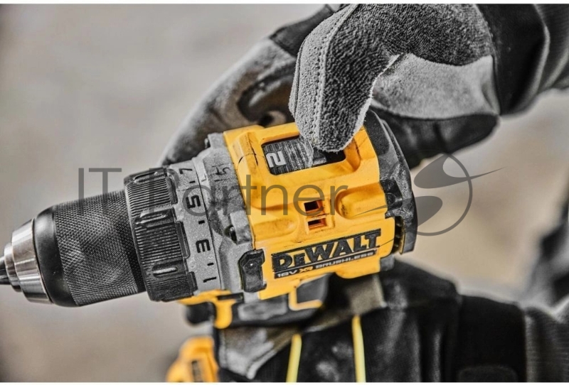 Дрель-шуруповерт DeWalt DCD800E1T-QW аккум. патрон:быстрозажимной (кейс в комплекте)