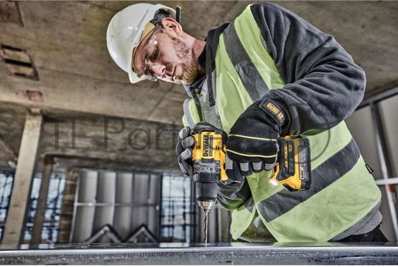 Дрель-шуруповерт DeWalt DCD800E1T-QW аккум. патрон:быстрозажимной (кейс в комплекте)