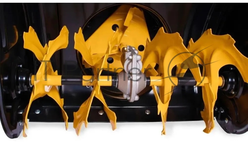 Снегоуборщик бензин. Champion ST761BS 6.5л.с.