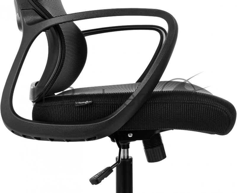 Кресло руководителя Бюрократ Wise черный сетка/ткань с подголов. крестов. пластик