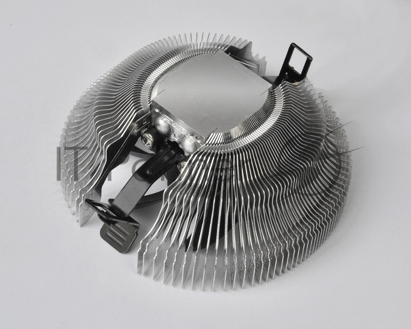 Кулер PCCooler E80 S775/1150/51/55/56/AM2/2+/AM3/ (72 шт/кор, TDP 65W, вент-р 80мм, 2200RPM, 22dBa) Retail Color Box