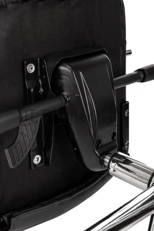 Кресло руководителя Бюрократ CH-610SL-Lux черный эко.кожа крестов. металл хром