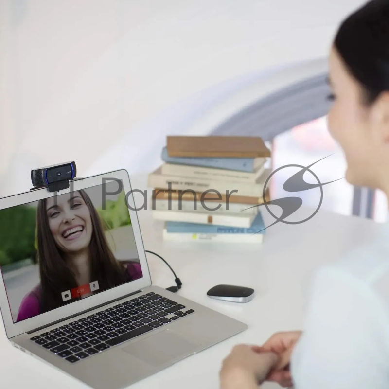 Веб-камера Logitech C920 HD Pro Webcam (Full HD 1080p/30fps, автофокус, угол обзора 78°, стереомикрофон, кабель 1.5м) (арт. 960-000998, M/N: VU0062)