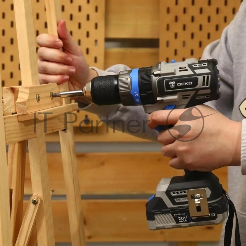 Дрель-шуруповерт Deko DKCID20 аккум. патрон:быстрозажимной (кейс в комплекте) (063-4421)