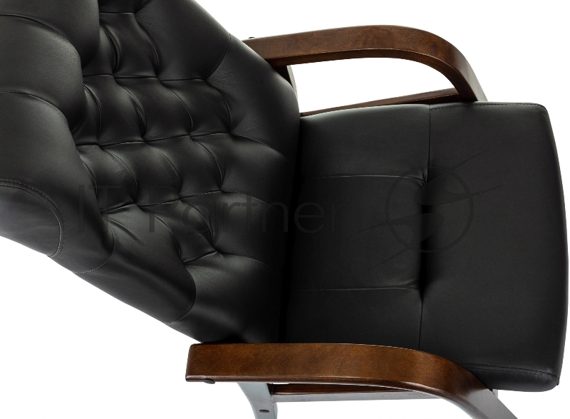 Кресло Бюрократ T-9928WALNUT-CF черный, кожа на ножках/дерево