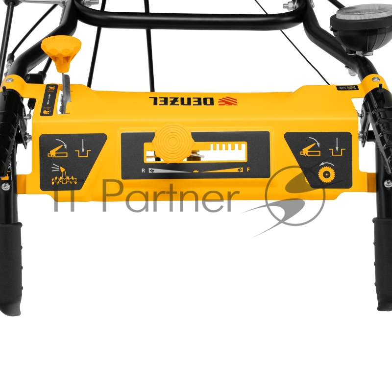 Гибридная снегоуборочная машина с функц. подметания SWB-800, 212 сс, руч. старт, 2 насадки// Denzel