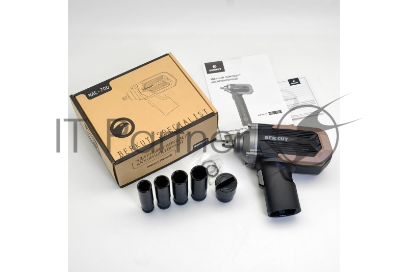 Гайковерт Berkut WAC-700 800Вт аккум. патрон:квад.1/2 (ББ-00003318)