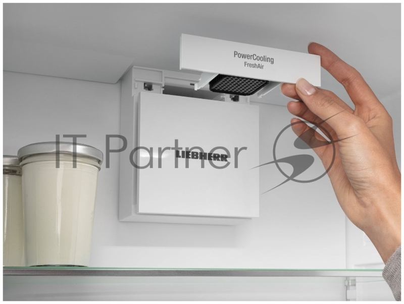 Холодильники Liebherr Pure, EasyFresh, МК NoFrost, 3 контейнера МК, в. 201,5 см, ш. 60 см, класс ЭЭ A++, внутренние ручки, двери из нерж. стали