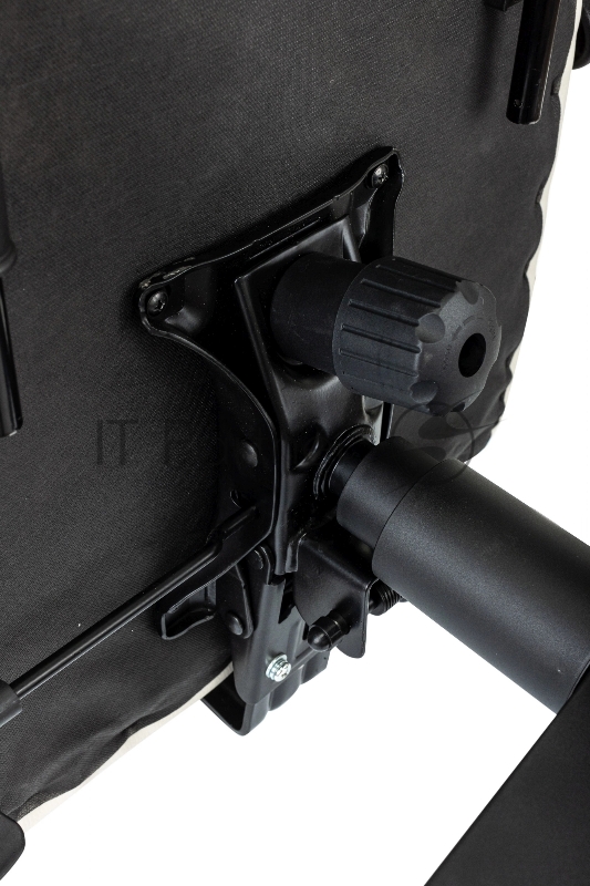 Кресло руководителя Бюрократ CH-868N-BF слоновая кость эко.кожа крестов. пластик подст.для ног