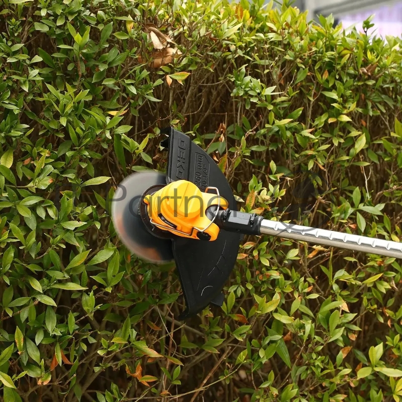 Триммер электрический Deko DKTR12V Max аккум. неразбор.штан. реж.эл.:нож