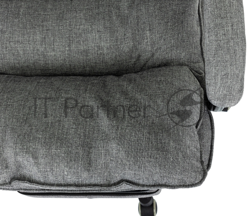 Кресло руководителя Бюрократ CH-820MSG-F светло-серый 38-404 крестов. пластик подст.для ног