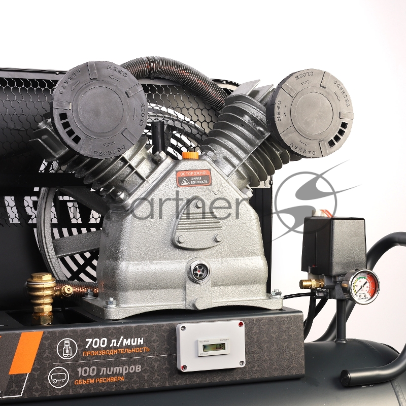 Компрессор PATRIOT KRX 700 L100 D, поршневой, ременной, масляный, 700 л/мин, 100 л, 10 бар, 4 кВт, 400 В