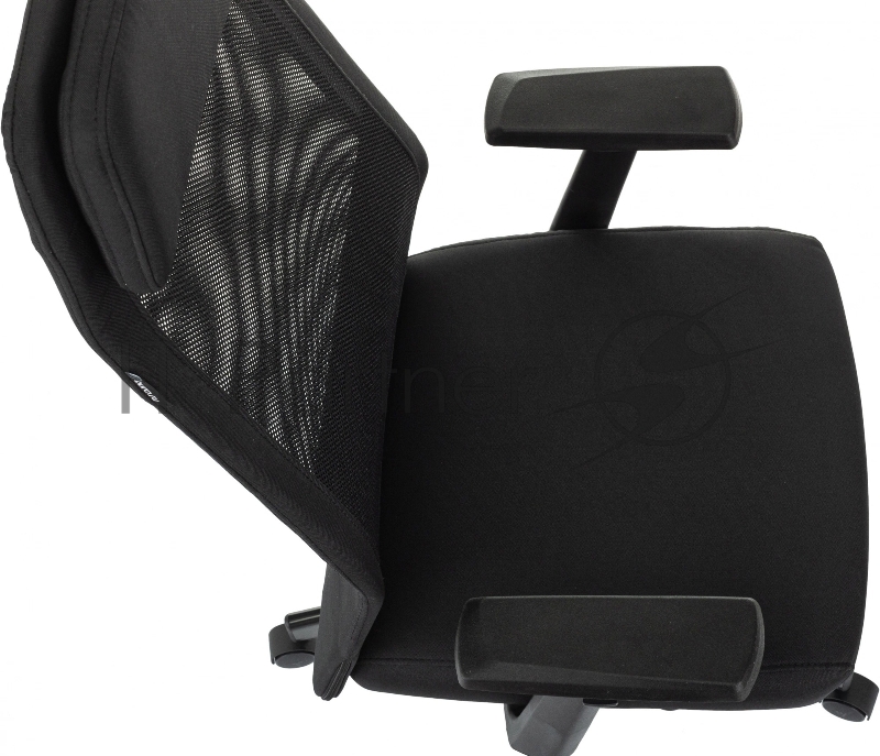 Кресло руководителя Бюрократ T-995 черный TW-01 сетка/ткань крестов. металл черный
