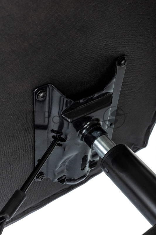 Кресло игровое Zombie 1 серый/черный крестов. пластик