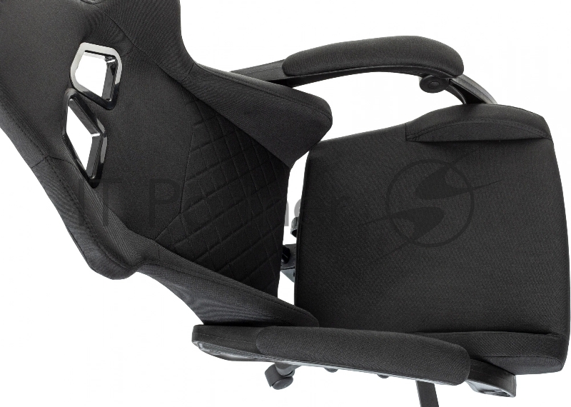 Кресло игровое Zombie 2 черный Neo Black крестов. пластик