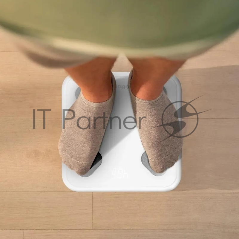 Весы напольные электронные Kitfort КТ-846 макс.180кг черный