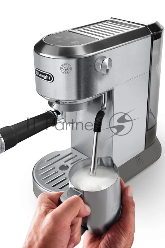 Кофеварка рожковая Delonghi EC890.M