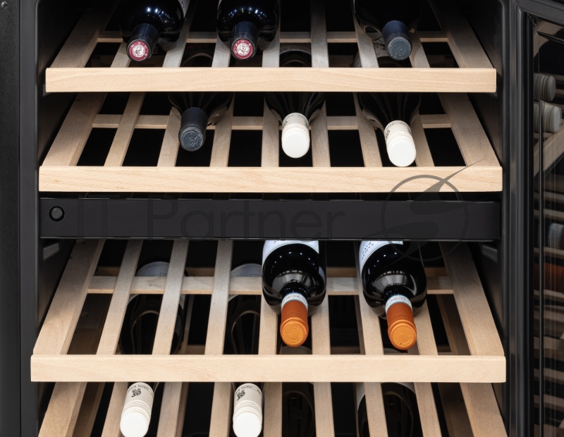 Винный шкаф GRAUDE FWK 80.2