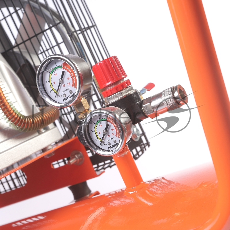 Компрессор Patriot бензиновый KGA 450 L100 - 450 л/мин, 10 бар, 100 л, 7 лс, быстросъем и «елочка» с вентилем