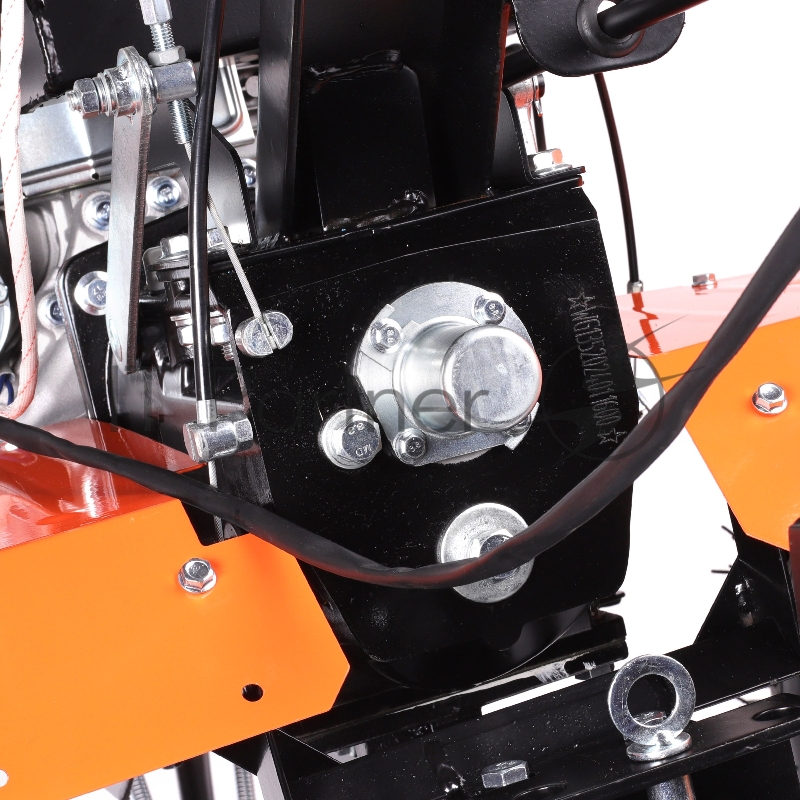 Мотоблок дизельный PATRIOT BOSTON 12DE 12 л,с эл. Стартер: 12V фрезы: 1350 mm коробка передач 2 вперед+ 1 назад