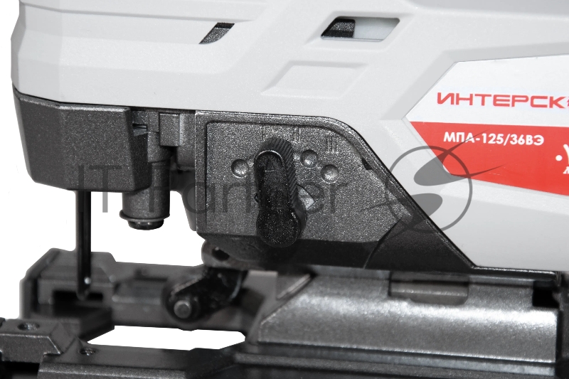 Лобзик бесщеточный аккумуляторный 18W Интерскол МПА-125/18ВЭ 939.0.0.70