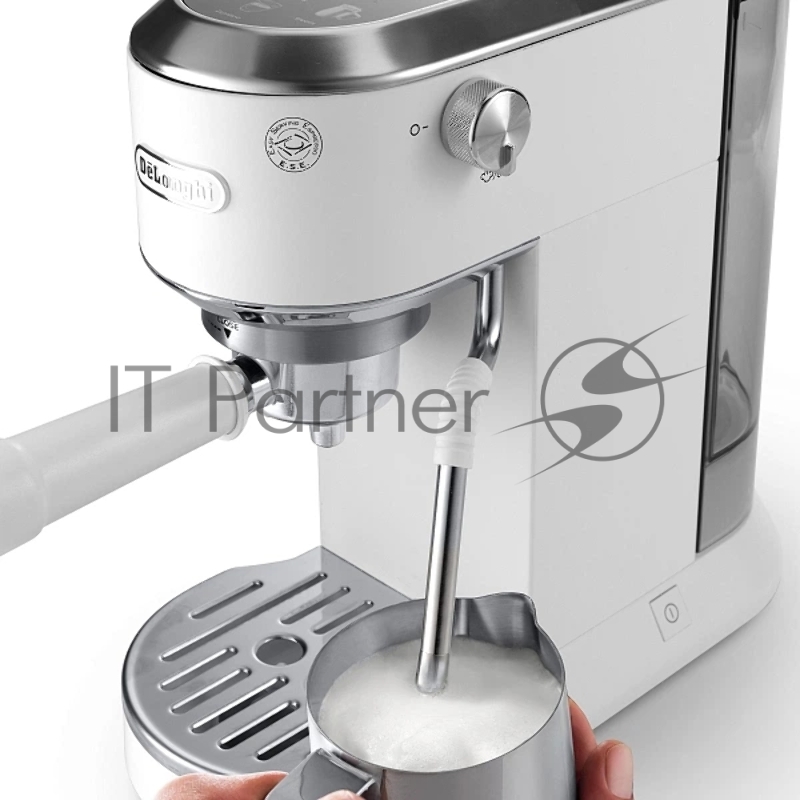 Кофеварка рожковая Delonghi EC890.WI