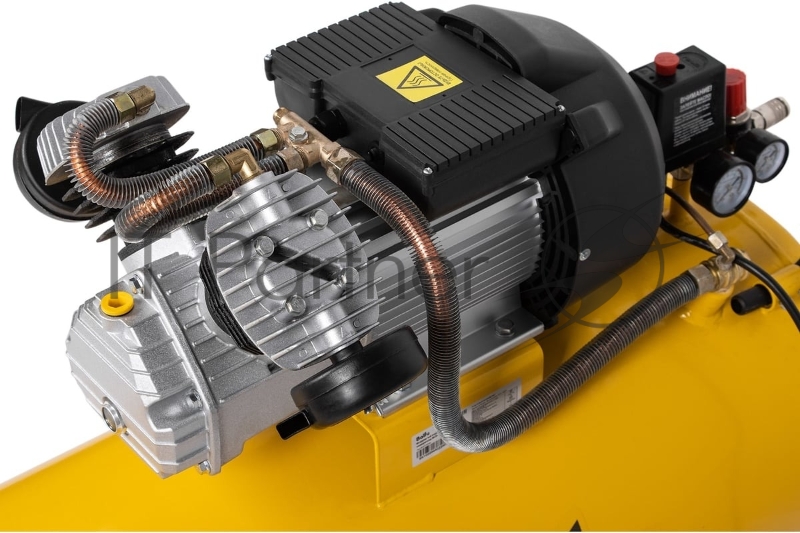 Компрессор воздушный поршневой масляный Ballu BCD-100-400 желтый