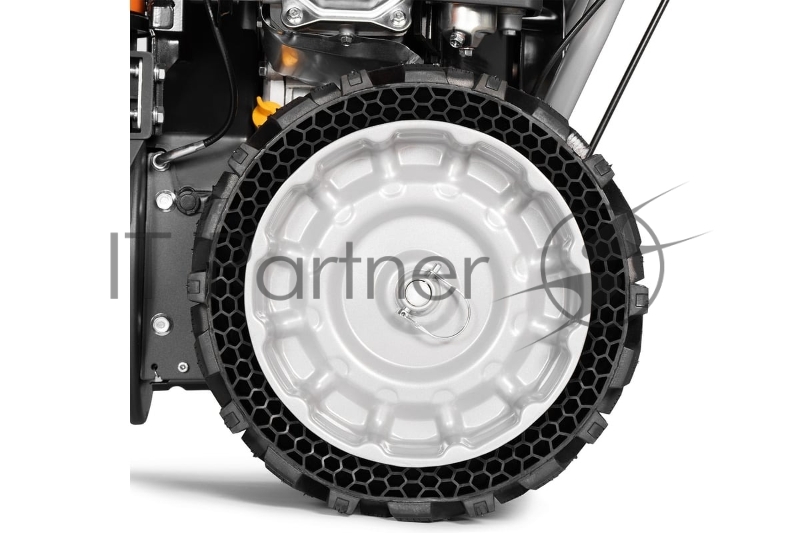 Снегоуборщик бензин. Daewoo S 6560 7.5л.с.