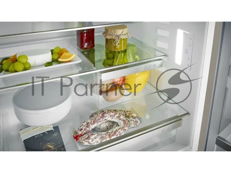 Встраиваемый холодильник Liebherr Pure, высота 82-88 см, door-on-door, без морозильного отделения, сенсорная электроника внутри камеры.