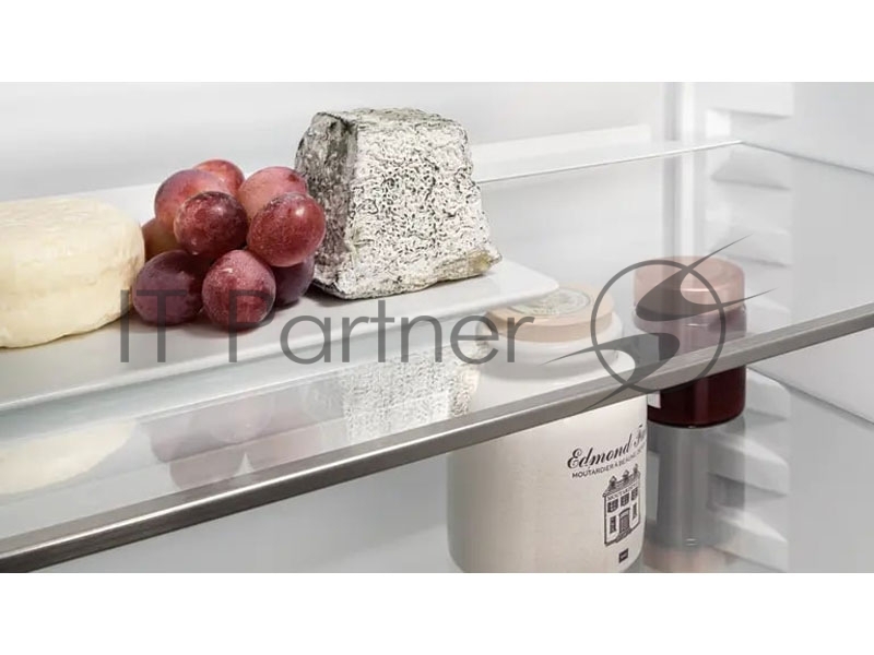 Встраиваемый холодильник Liebherr Pure, высота 82-88 см, door-on-door, без морозильного отделения, сенсорная электроника внутри камеры.