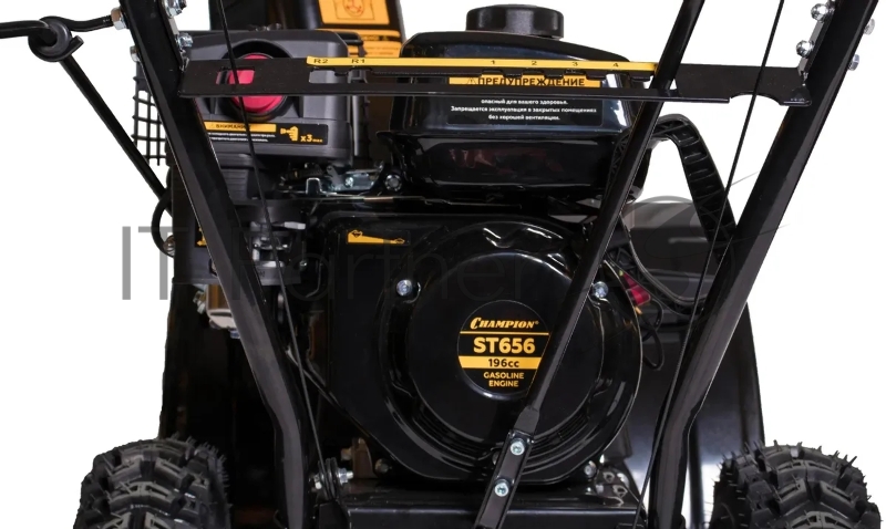 Снегоуборщик бензин. Champion SnowLine PNST656 6.5л.с.
